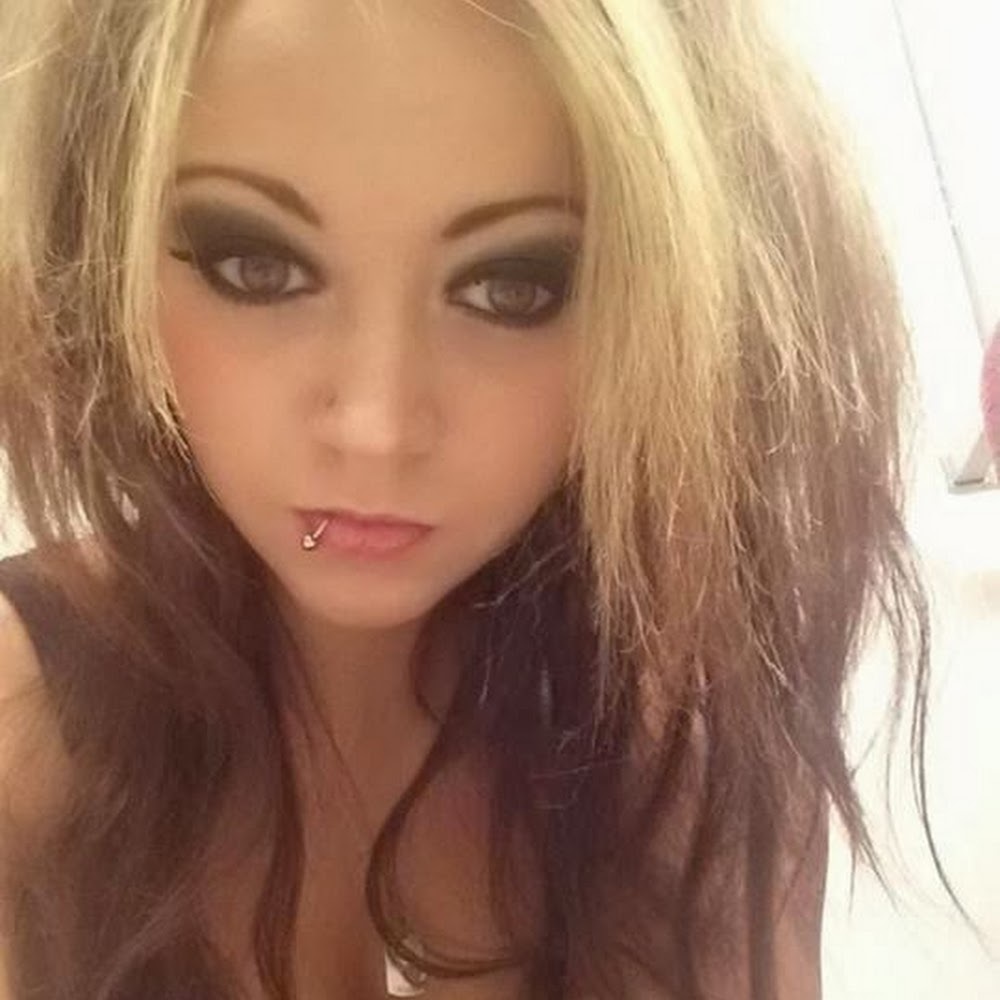 Meet your Posher, Roxane